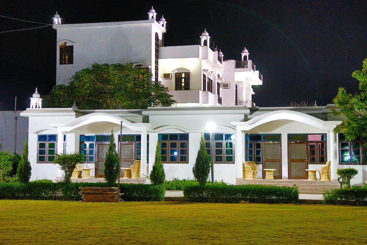 Gulmohar Sariska Resort Bairat Ngoại thất bức ảnh