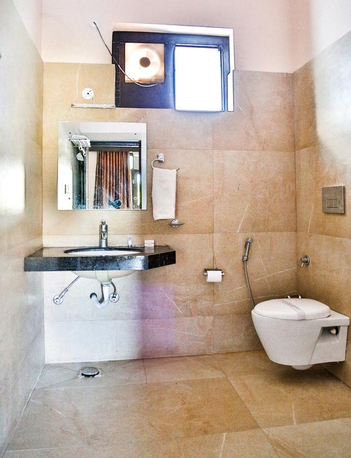 Gulmohar Sariska Resort Bairat Ngoại thất bức ảnh