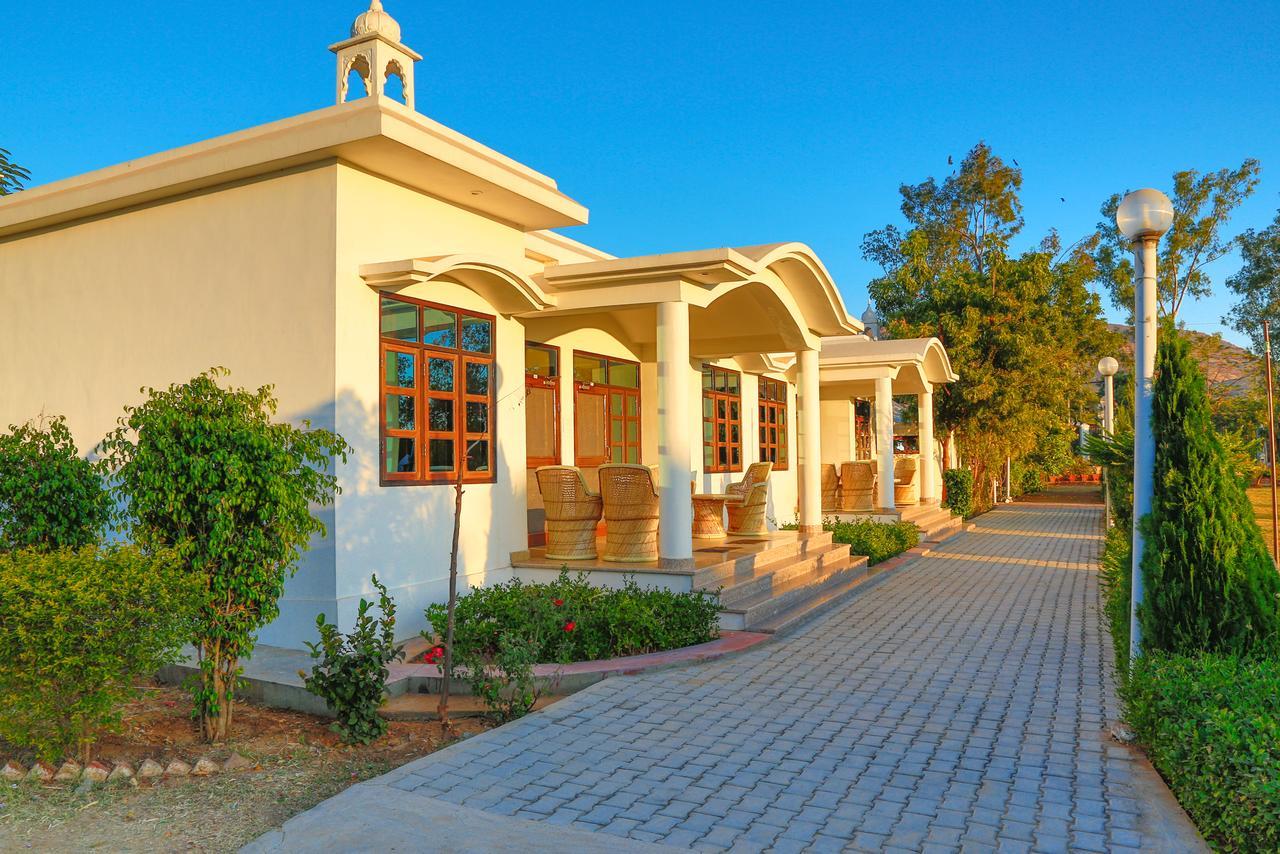 Gulmohar Sariska Resort Bairat Ngoại thất bức ảnh