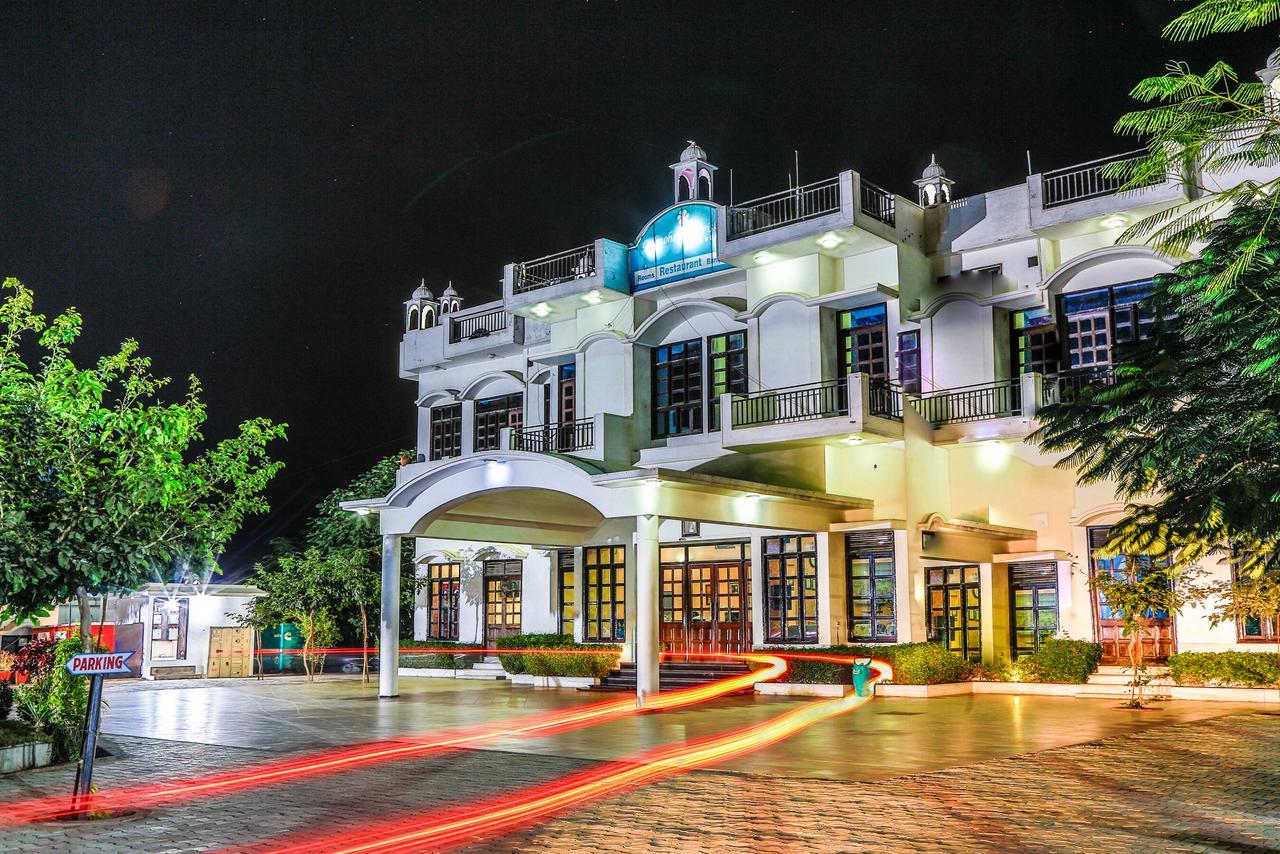 Gulmohar Sariska Resort Bairat Ngoại thất bức ảnh