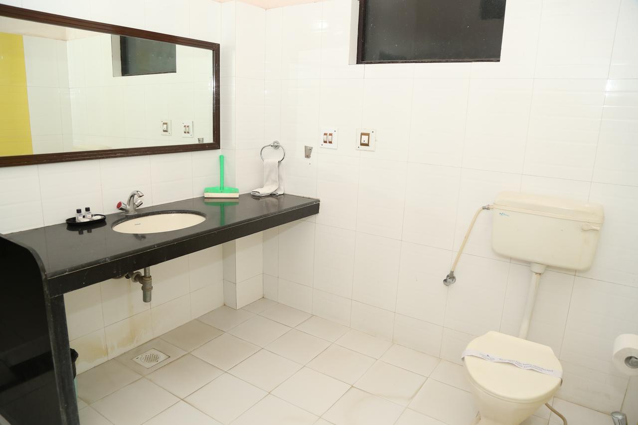 Gulmohar Sariska Resort Bairat Ngoại thất bức ảnh