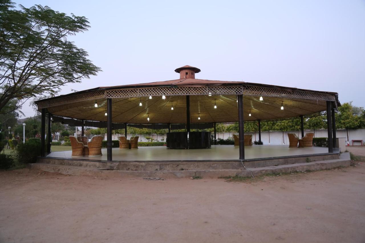 Gulmohar Sariska Resort Bairat Ngoại thất bức ảnh